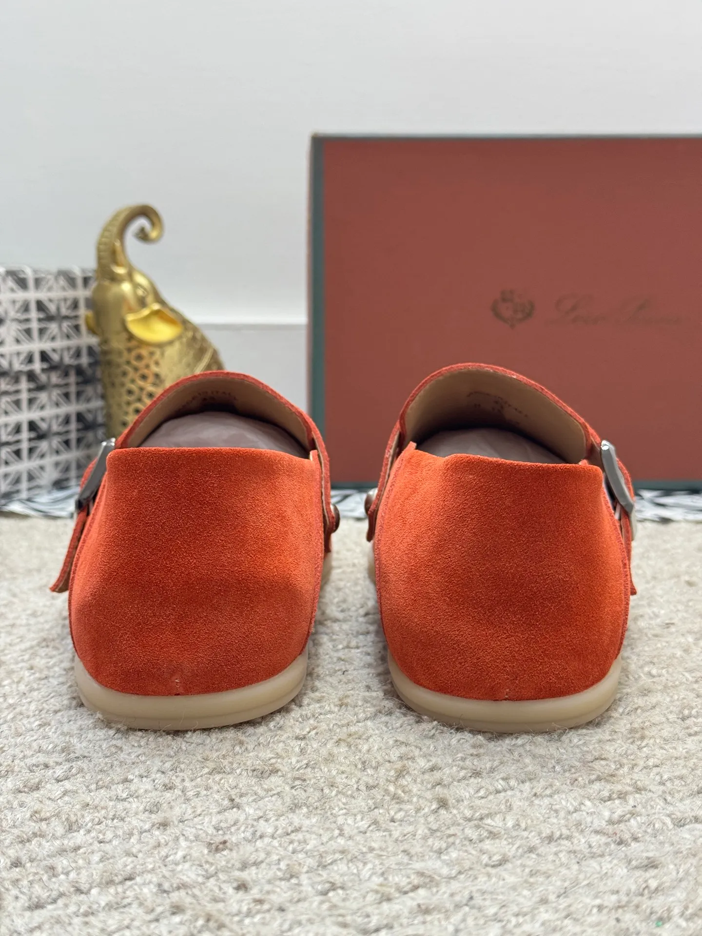 Men's men's shoes 💰420 [New style] 🍓🍓Loro Piana - LP's new moccasin shoes are made of water-repellent treated suede uppers with rubber soles, a classic. The complex craftsmanship and meticulous structure make the shoes light and soft, allowing you to walk comfortably and freely. Perfect for wearing at the beach or out in the water during the summer. Size: 38-44 (45 customized